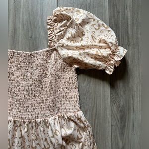 LEOPARD PUFF SLEEVE DRESS WITH SMOCKED CHEST